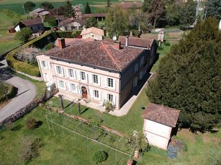  Propri�t�/ch�teau � vendre 7 pi�ces 315 m�