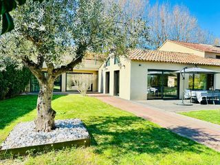  Maison � vendre 6 pi�ces 200 m�