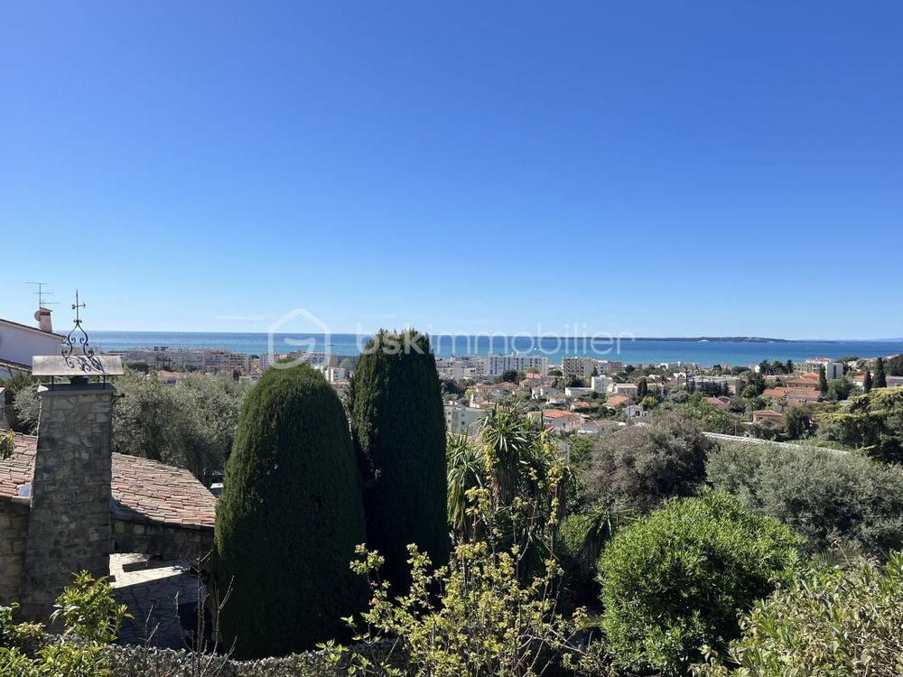 � vendre  Maison Antibes (06600)
