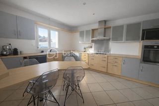  Maison � vendre 7 pi�ces 240 m�