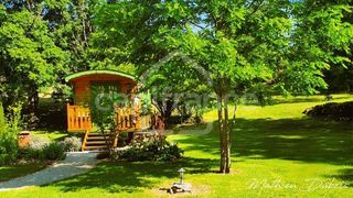  Propri�t�/ch�teau � vendre 12 pi�ces 394 m�