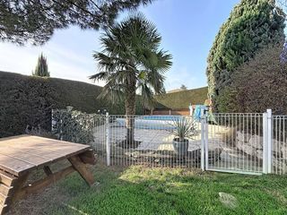  Villa � vendre 5 pi�ces 310 m�