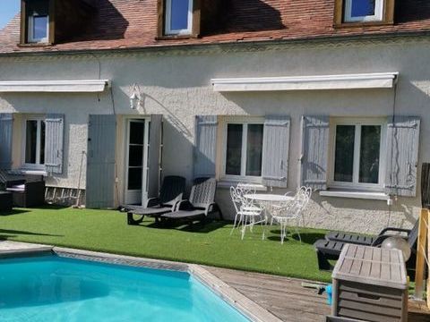   Maison Perigourdine 8 pieces sur grand terrain de 2914 m� Maison - 8 pi�ce(s) - 172 m�