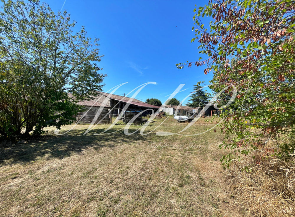 � vendre  Maison Bonneville-et-Saint-Avit-de-Fumadi�res (24230)