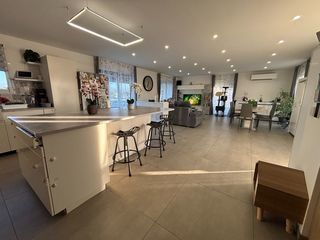  Maison � vendre 6 pi�ces 180 m�