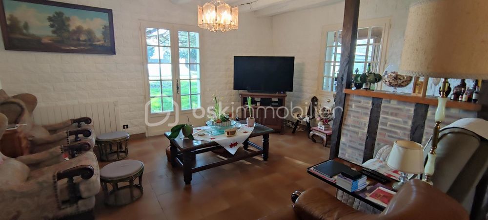 � vendre  Propri�t�/ch�teau Luynes (37230)