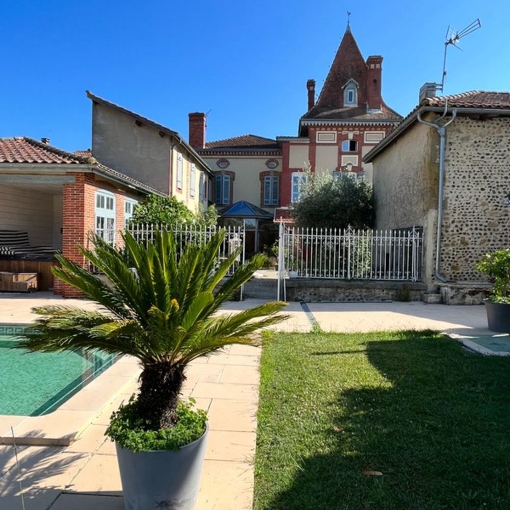 � vendre  Propri�t�/ch�teau Aire-sur-l'Adour (40800)