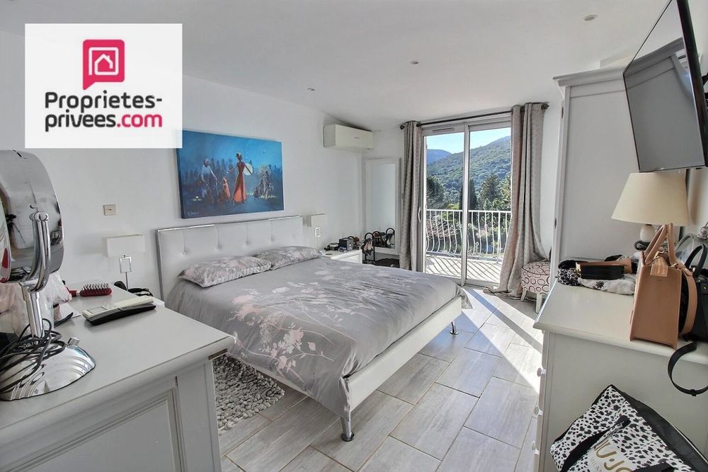 � vendre  Villa La Croix-Valmer (83420)