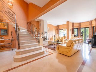  Maison � vendre 6 pi�ces 327 m�