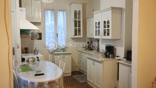  Immeuble � vendre 9 pi�ces 200 m�