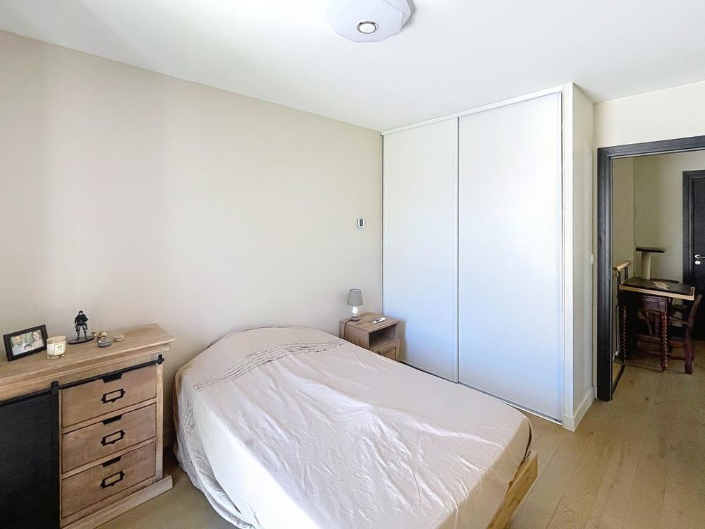 � vendre  Maison Bron (69500)