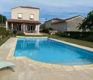  Maison � vendre 8 pi�ces 194 m�