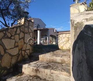  Maison � vendre 6 pi�ces 215 m�