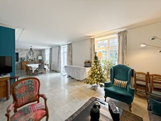  Propri�t�/ch�teau � vendre 10 pi�ces 263 m�