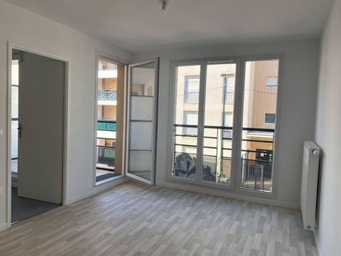   T2 avec parking et balcon � CORBEIL-ESSONNES Appartement - 2 pi�ce(s) - 42 m�