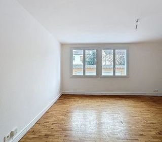  Appartement � louer 4 pi�ces 75 m�