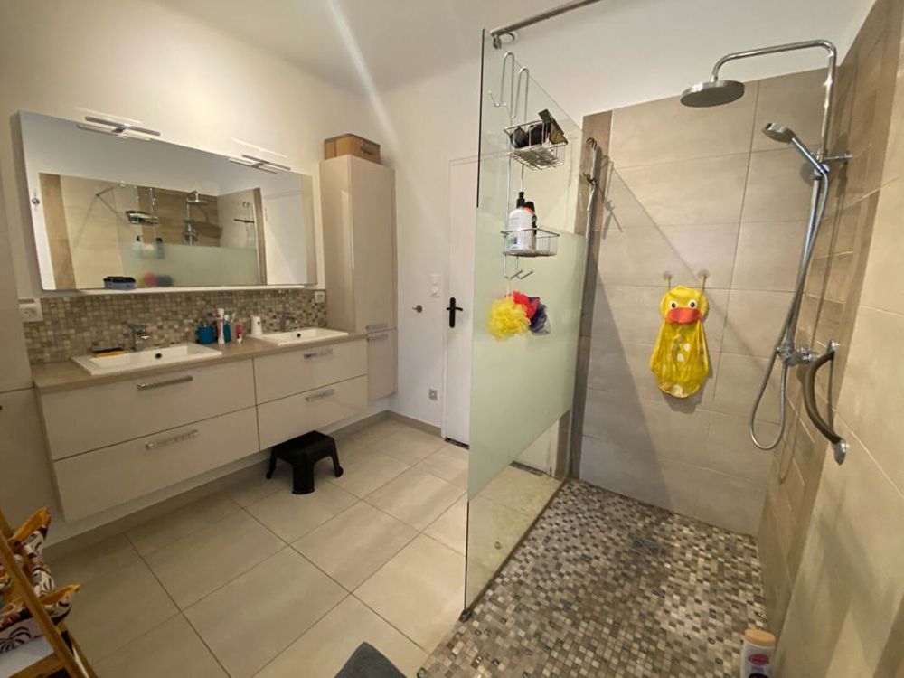 � vendre  Maison Grans (13450)