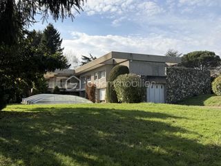  Maison � vendre 10 pi�ces 320 m�