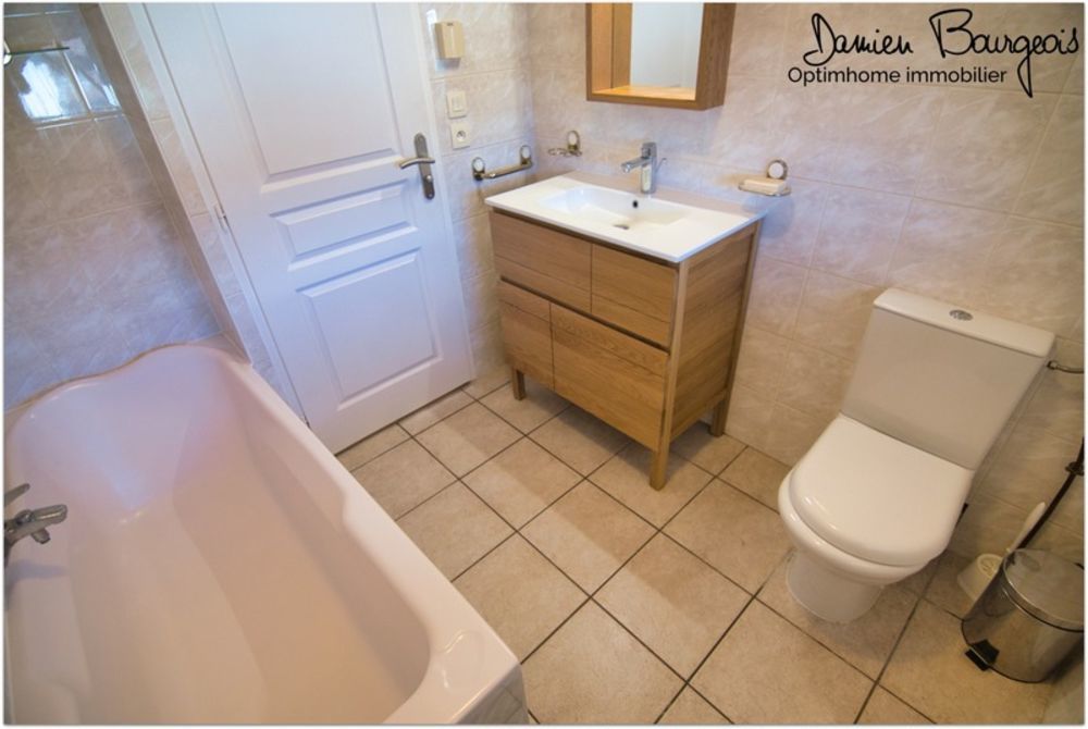 � vendre  Maison Saint-Genis-Pouilly (01630)