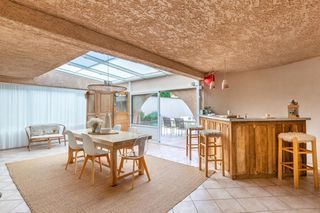  Maison � vendre 6 pi�ces 221 m�