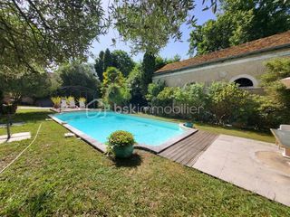  Maison � vendre 10 pi�ces 400 m�