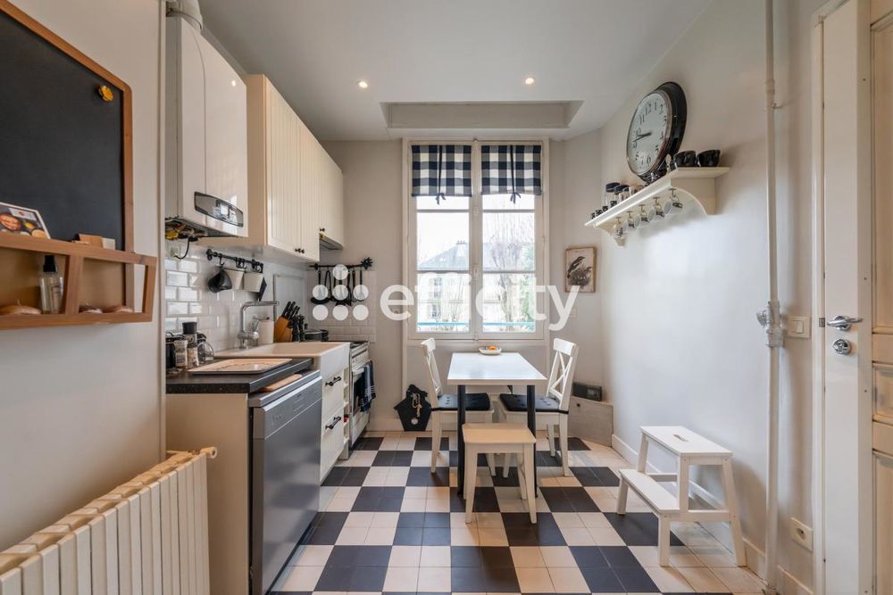 � vendre  Appartement Versailles (78000)