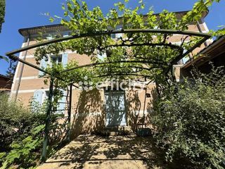  Maison � vendre 10 pi�ces 220 m�