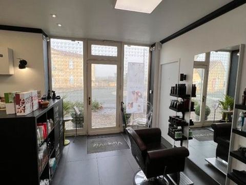 Secteur LIBOURNE - SALON DE COIFFURE 3 POSTES 61000 33500 Libourne