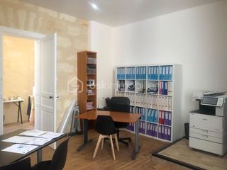  Immeuble � vendre 15 + pi�ces 476 m�