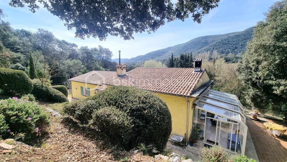 � vendre  Propri�t�/ch�teau Signes (83870)