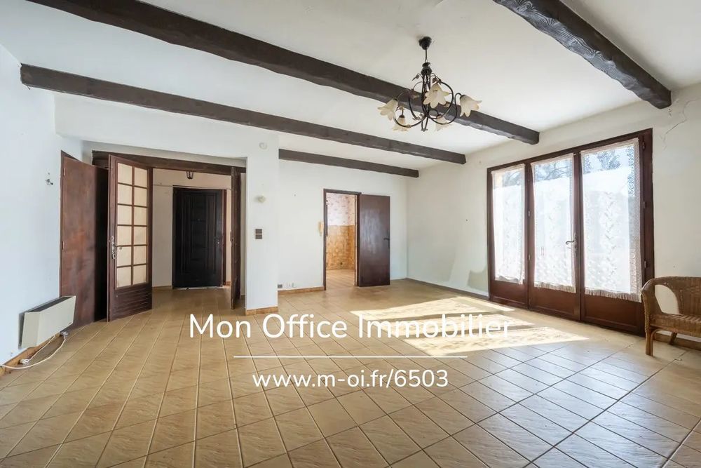 � vendre  Propri�t�/ch�teau �guilles (13510)