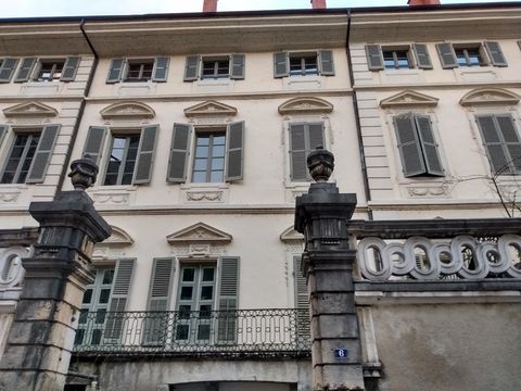 Dpt Savoie (73), &agrave; louer CHAMBERY locaux de  188 m&sup2; 1950 73000 Chambery