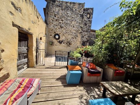   POUZILHAC (30) Maison de village � vendre 9 pi�ces avec petite piscine, jardin Maison - 9 pi�ce(s) - 264 m�