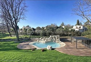  Propri�t�/ch�teau � vendre 6 pi�ces 208 m�