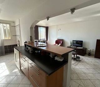  Appartement � vendre 5 pi�ces 100 m�