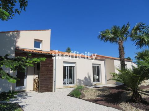   Maison Maison - 7 pi�ce(s) - 212 m�