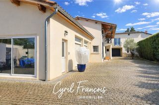  Maison � vendre 8 pi�ces 210 m�