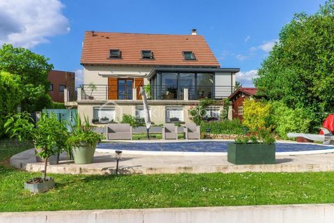   ? EXCLUSIVIT  Pavillon familial avec appartement indpendant  La Queue-en-Brie Maison - 8 pice(s) - 196 m