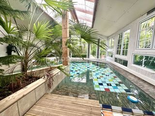  Maison � vendre 8 pi�ces 340 m�