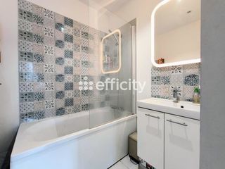  Maison � vendre 6 pi�ces 215 m�