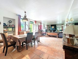  Maison � vendre 15 + pi�ces 553 m�