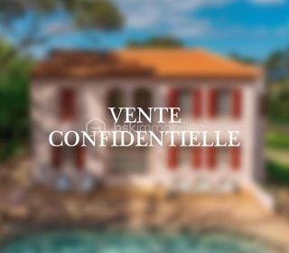  Propri�t�/ch�teau � vendre 10 pi�ces 300 m�