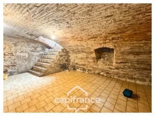  Immeuble � vendre 3 pi�ces 180 m�