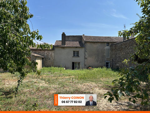   ENSEMBLE IMMOBILIER CENTRE BOURG, POSSIBILIT�S DE 3 LOGEMENTS !! Maison - 10 pi�ce(s) - 189 m�