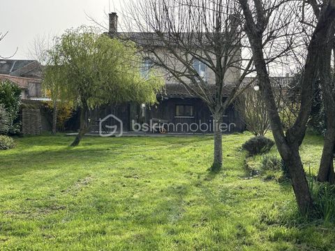   Maison en pierre avec d�pendances et grand jardin Maison - 5 pi�ce(s) - 132 m�