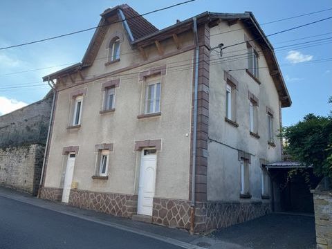   Maison familiale de cacrt�re de 155 m� et  8 pi�ces CIREY SUR VEZOUZE (54) Maison - 8 pi�ce(s) - 155 m�