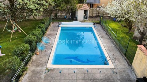   Maison familiale avec jardin et piscine � grand garage Maison - 5 pi�ce(s) - 105 m�