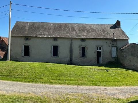   � VENDRE � MAISON EN PIERRE � R�NOVER COMPL�TEMENT � GROS POTENTIEL � 117 m� + GRENIER AM�NAGEABLE-Proche Vichy Maison - 5 pi�ce(s) - 117 m�