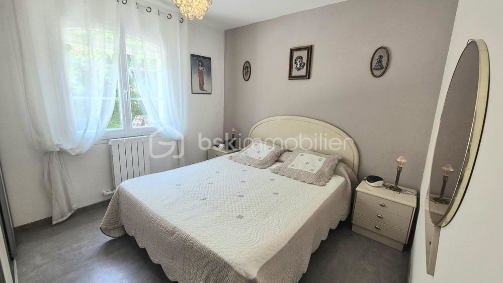 � vendre  Villa La Farl�de (83210)