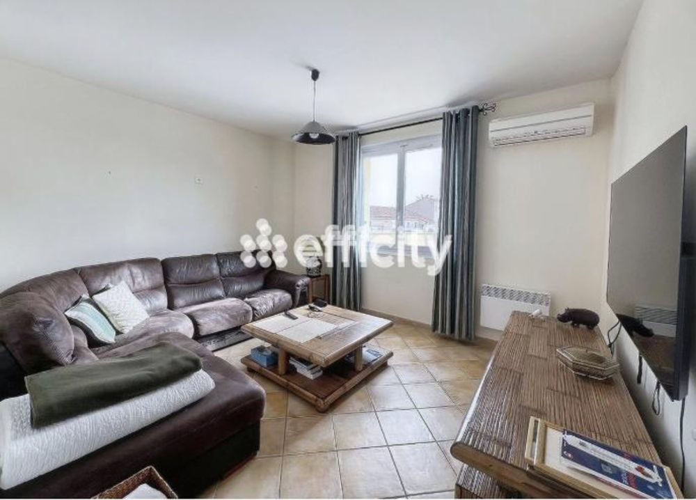 � vendre  Villa Carro (13500)